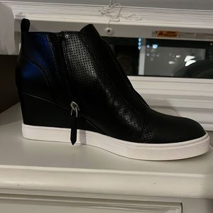 Felicia Wedge Sneakers by Linea Paola